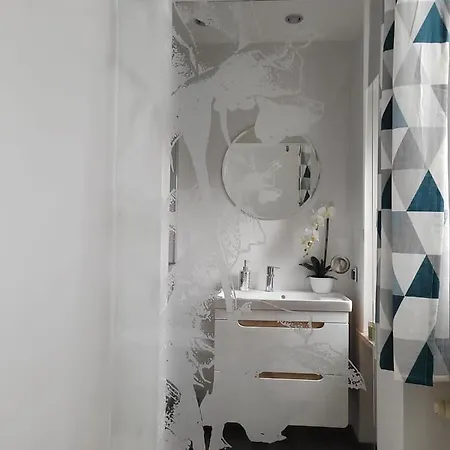 Pod Orzechem Διαμέρισμα Μπίντγκοστς